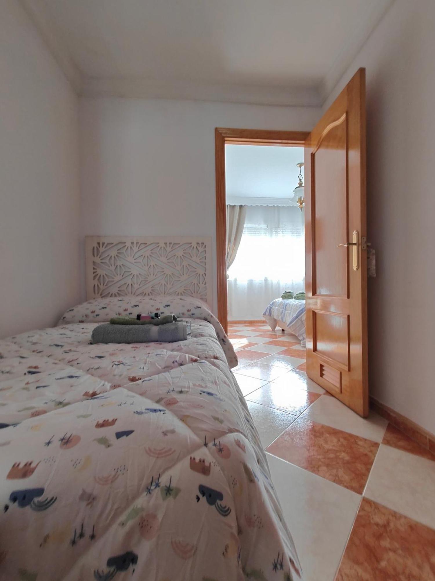 Gibraltar Views Guest House La Línea de la Concepción Habitación foto