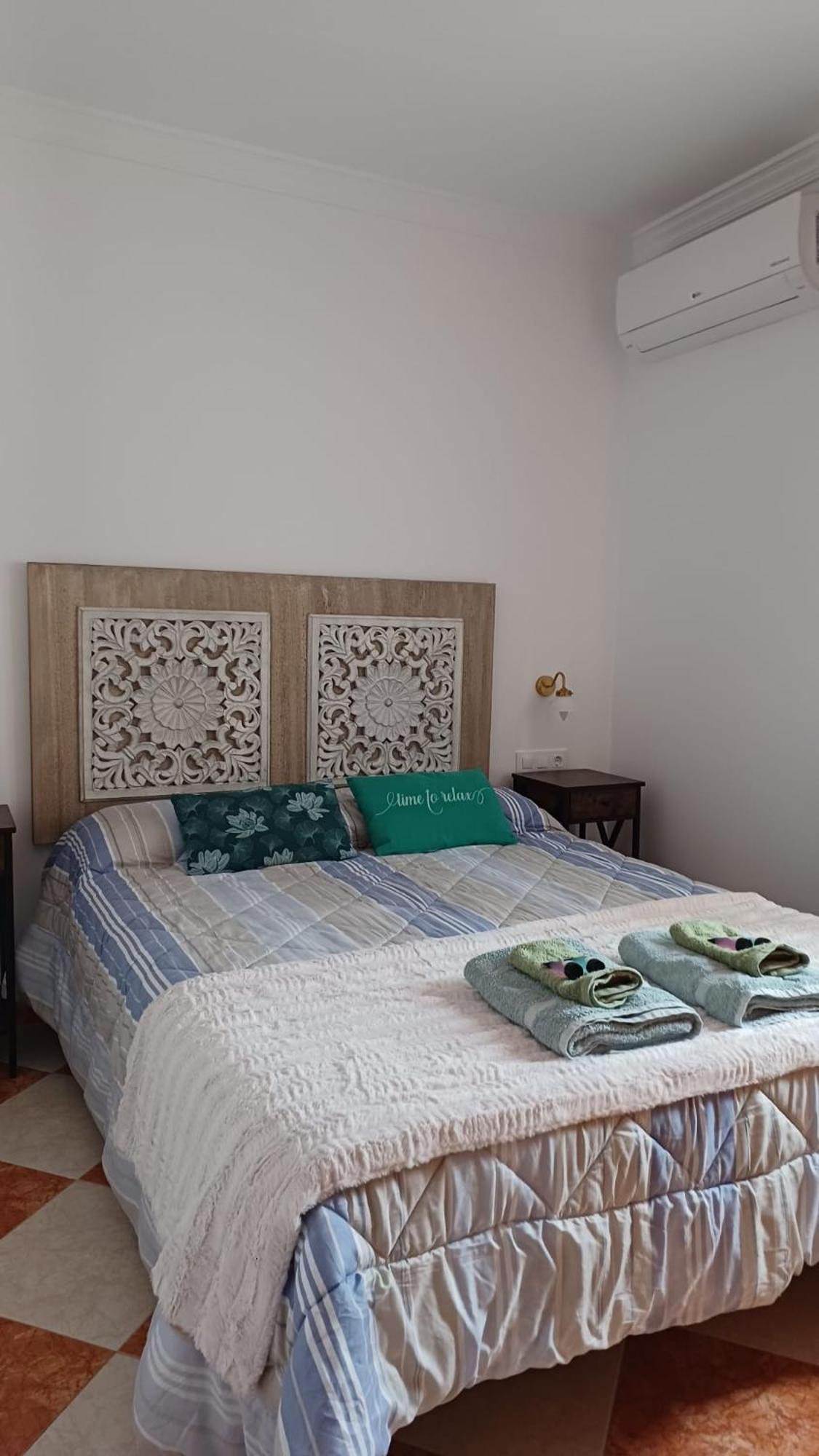 Gibraltar Views Guest House La Línea de la Concepción Habitación foto