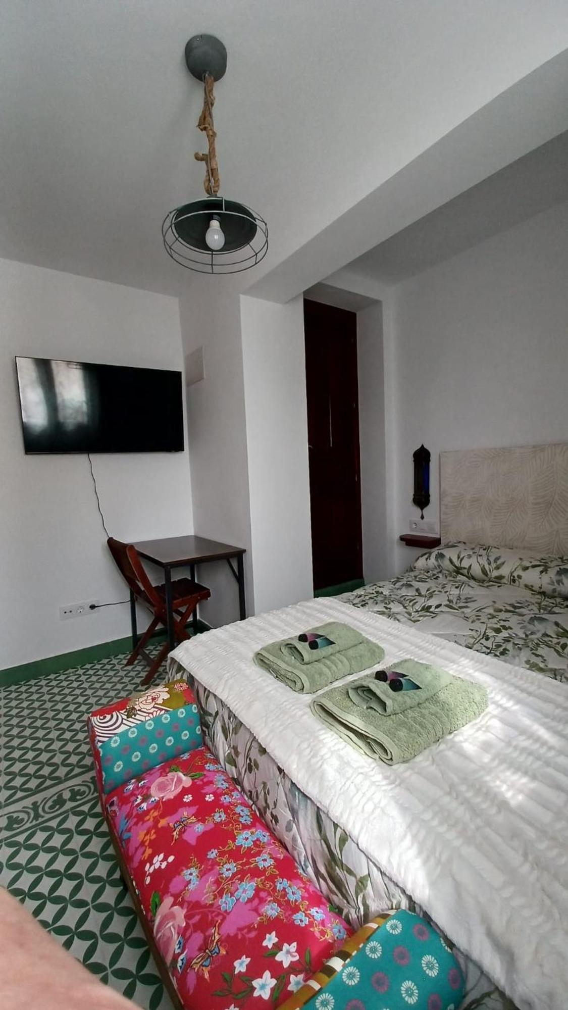 Gibraltar Views Guest House La Línea de la Concepción Habitación foto